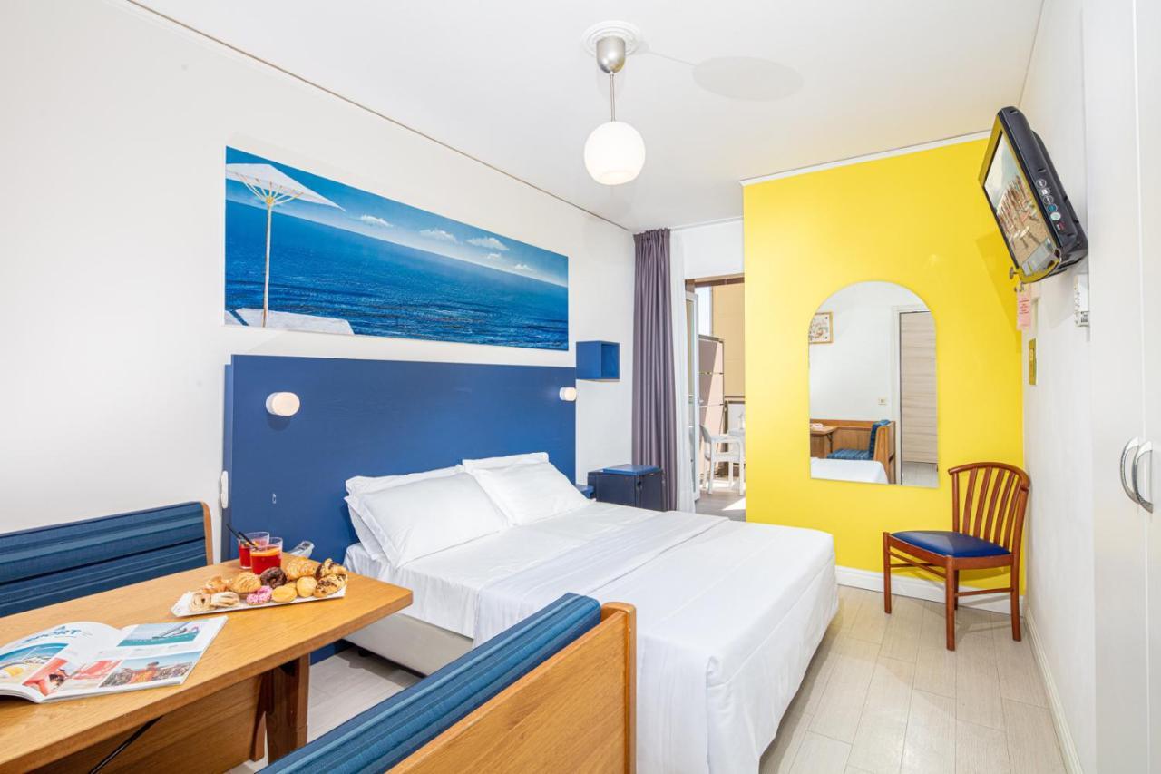 Hotel Alexander Bibione Eksteriør billede